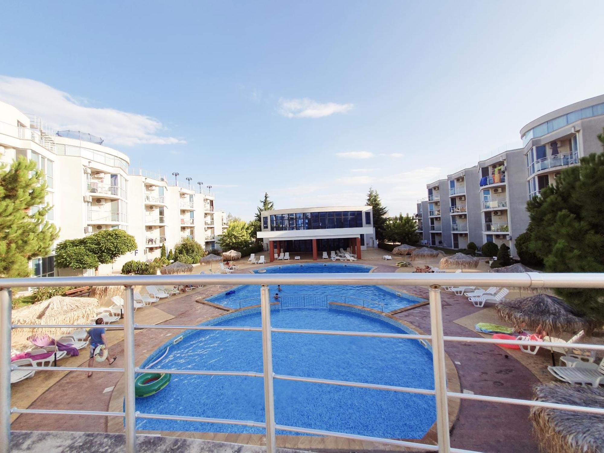 Elena'S Lux Aparthotel - Town & Sea View - Atlantis Spa サラフォヴォ エクステリア 写真
