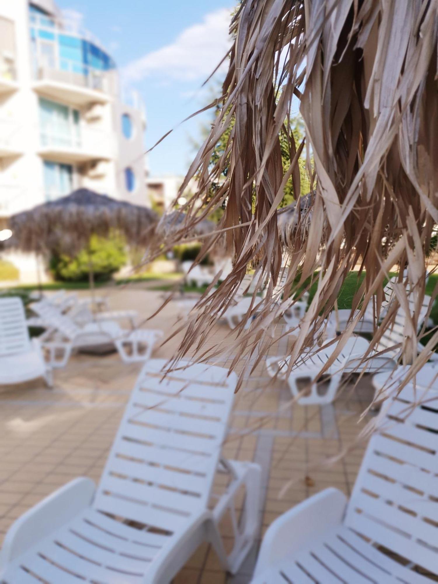 Elena'S Lux Aparthotel - Town & Sea View - Atlantis Spa サラフォヴォ エクステリア 写真