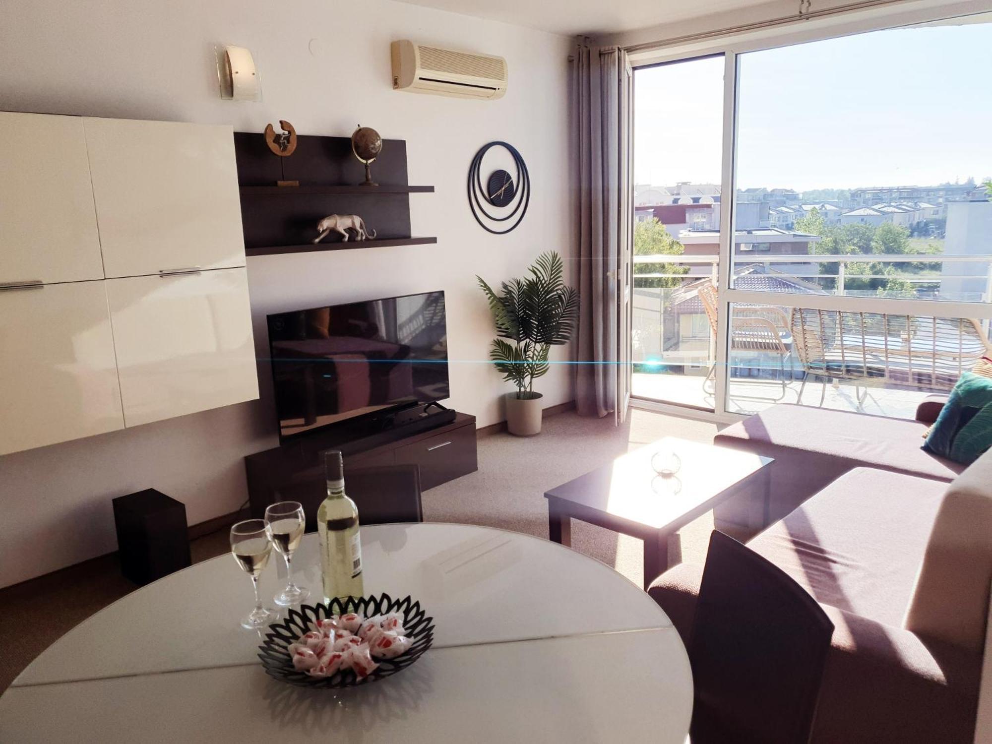 Elena'S Lux Aparthotel - Town & Sea View - Atlantis Spa サラフォヴォ エクステリア 写真