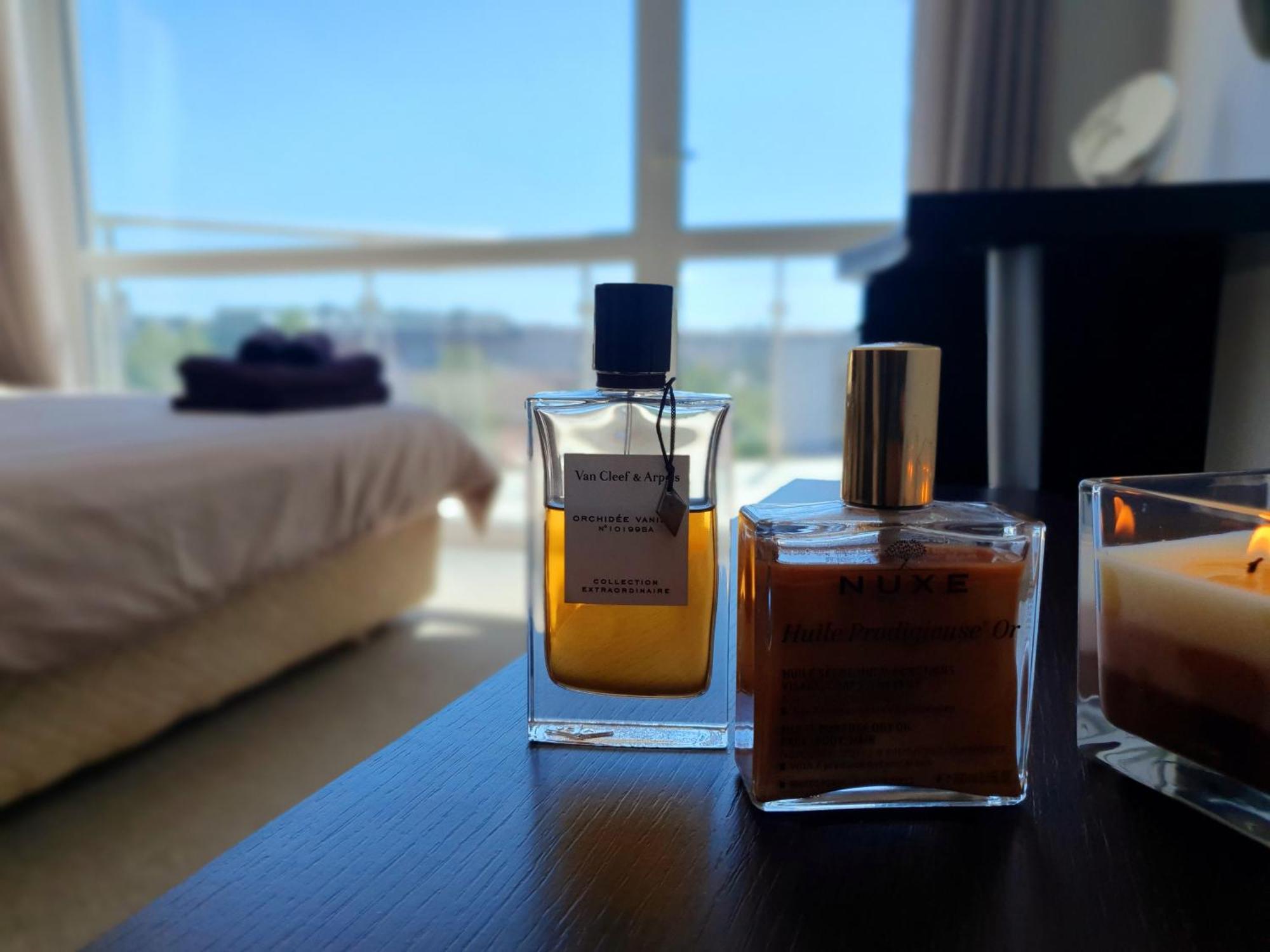 Elena'S Lux Aparthotel - Town & Sea View - Atlantis Spa サラフォヴォ エクステリア 写真