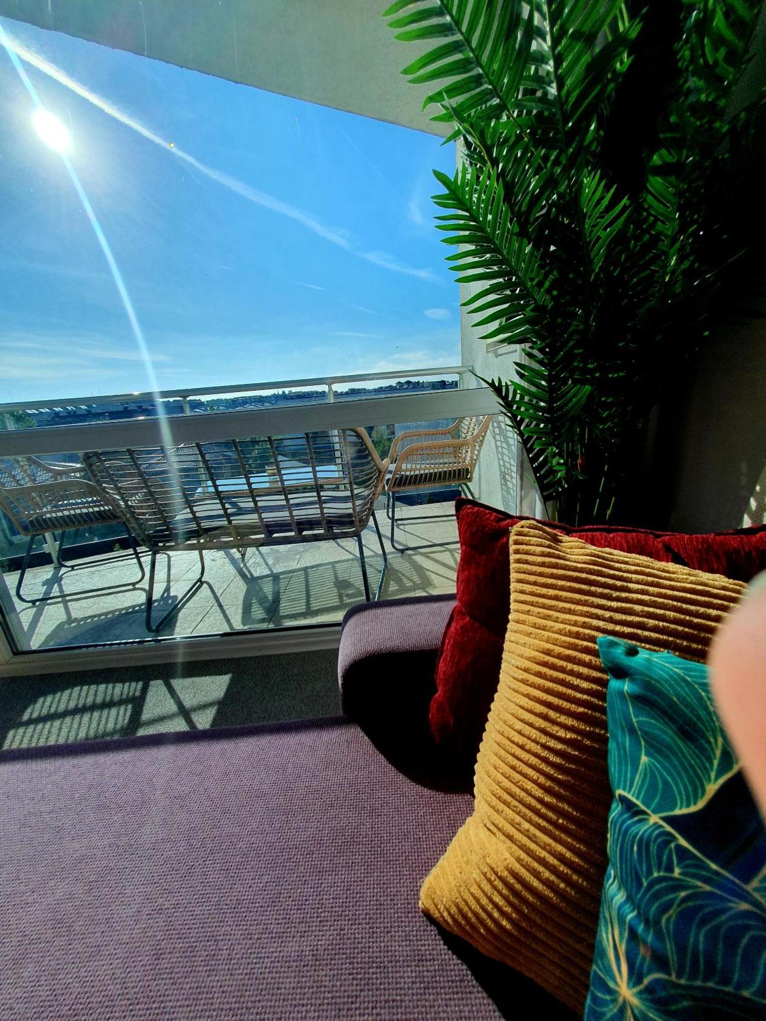 Elena'S Lux Aparthotel - Town & Sea View - Atlantis Spa サラフォヴォ エクステリア 写真